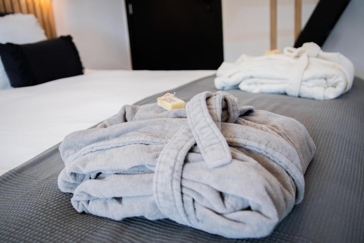 Au Calme De Hosdent Bed & Breakfast Braives Dış mekan fotoğraf